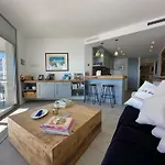 Apartment Blue Fanals En