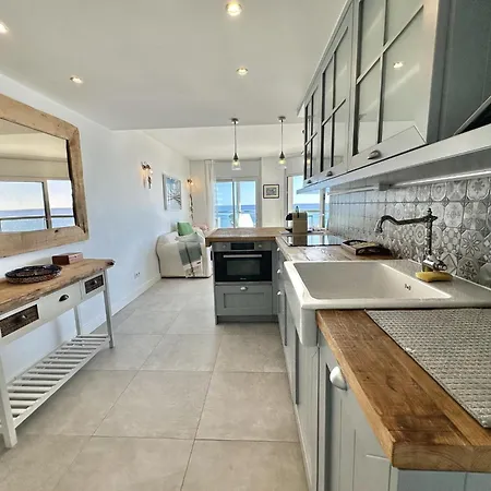 Blue Fanals En Appartement