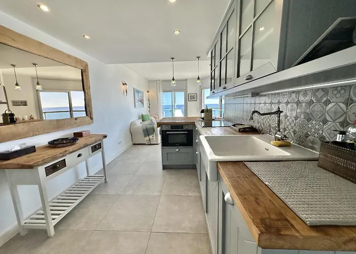 Blue Fanals En Appartement