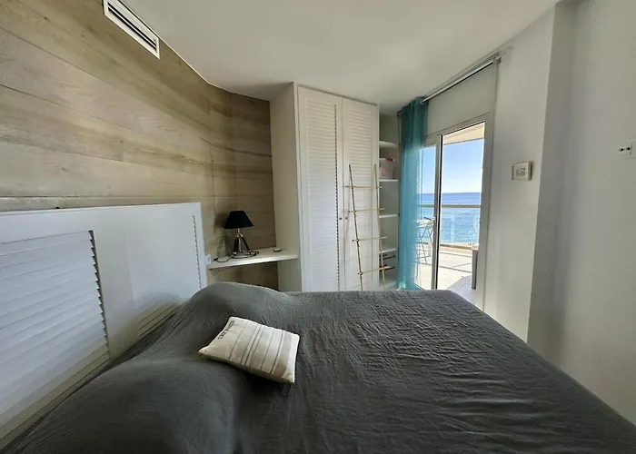 Blue Fanals En Appartement